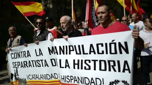 Los españolistas consideran que el supuesto pasado independiente de Cataluña es una manipulación.