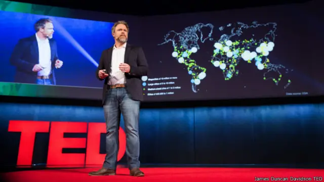 Robert Muggah (James Duncan Davidson/TED)