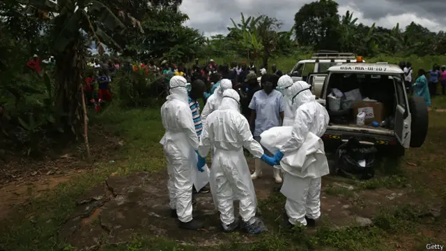 埃博拉在幾內亞、利比里亞和塞拉利昂蔓延情況非常嚴重。