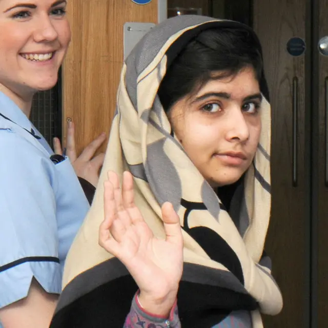 برمنگھم کے ہسپتال میں مہینوں تک زیر علاج رہنے کے بعد ملالہ یوسفزئی کو ہسپتال سے گھر منتقل کر دیا گیا۔