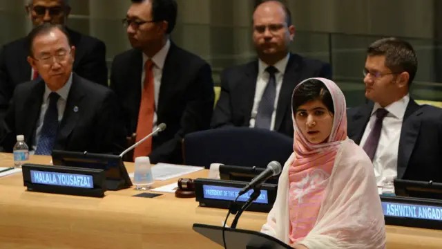 ملالہ یوسفزئی نے اقوام متحدہ کی جنرل اسمبلی میں اپنے خطاب میں لڑکیوں کی تعلیم کی راہ میں حائل رکاوٹوں پر کھل کر بات کی۔