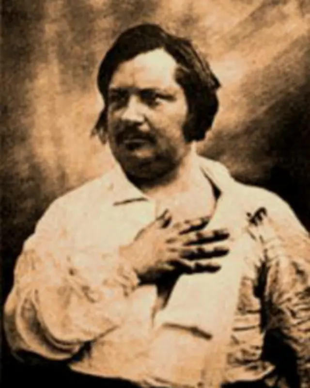 گوستاو فلوبر (Gustave Flaubert): «حماقت، خودپرستی، و تندرستی سه شرط لازم برای خوشبحت بودن است، که البتّه اگر حماقت موجود نباشد، آن دوتای دیگر باطل می ماند!»