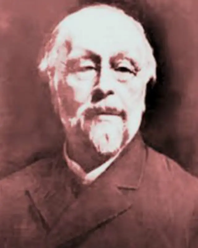 هیپولیت آدولف تِن (Hippolyte Adolphe Taine): «مردمِ دنیا چهار نوعند: عاشقان، جاه طلبان، ناظران، و احمقان. خوشبخت ترین آنها احمقانند!"