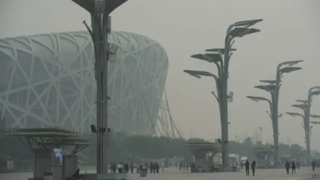 中国媒体称在京津翼全境能见度几乎都小于1公里。