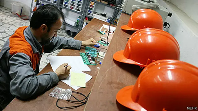 بیش از ۴۰ میلیون ایرانی با اینکه در سن کار هستند اما جزء جمعیت غیرفعال اقتصاد ایران محسوب می‌شوند