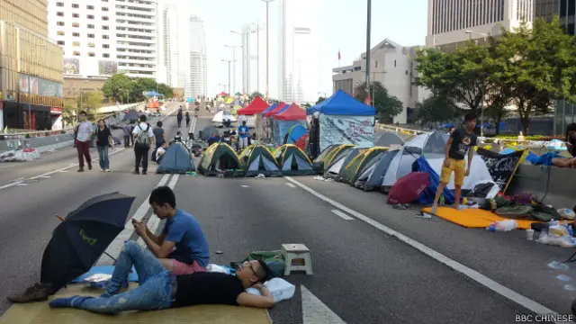 تحقیق کے مطابق ایشا قدرے پرسکون رہا تاہم اچھوتا نہیں رہا جس کی مثال ہانگ کانگ کے مظاہرے ہیں