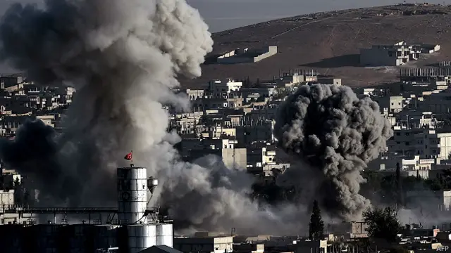 Bombardeos en Kobane