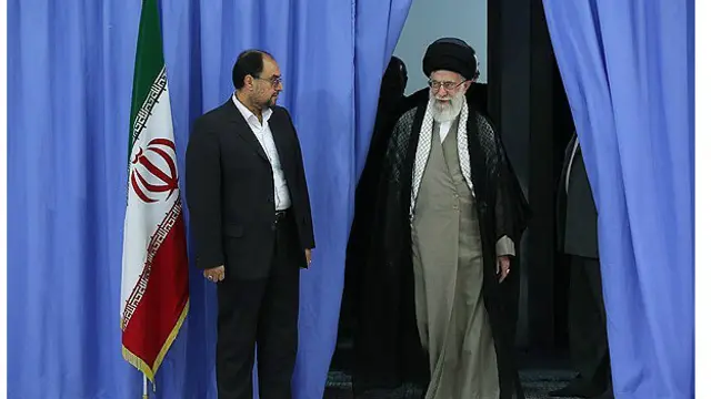 آیت الله علی خامنه ای رهبر ایران گفته علیرغم بدبینی به نتیجه مذاکره با آمریکا با این اقدام مخالف نیست