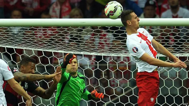 Pemain Polandia Arkadiusz Milik 