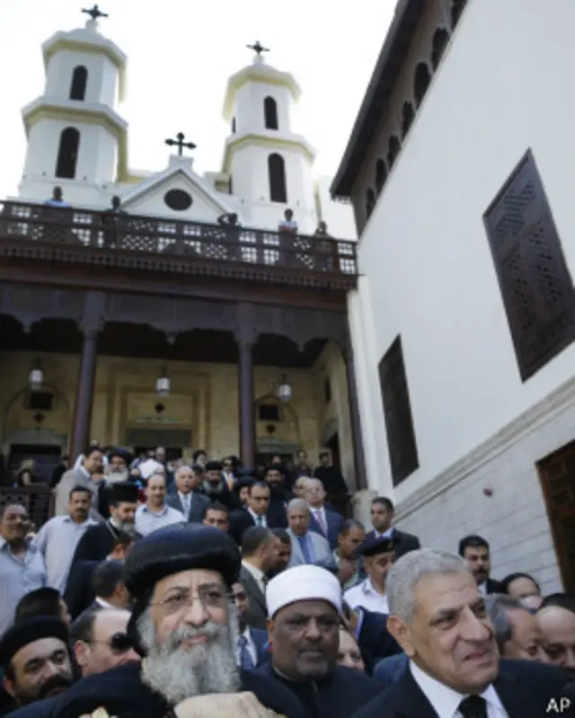 Открывали восстановленную церковь лидер египетских коптов и премьер-министр Египта
