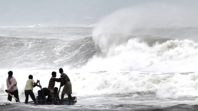 चक्रवाती तूफ़ान हुदहुद
