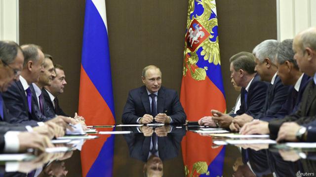Президент Путин на заседании Совета безопасности России в Сочи