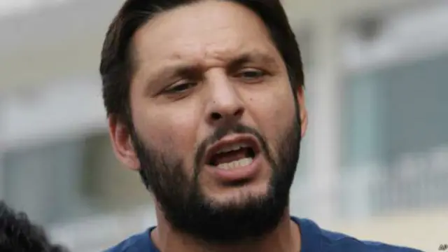 اپریدي وویل پاکستان د تل په څېر یو ځل بیا د بالرانو زیار هېڅ کړ او یو اسانه هدف یې تر لاسه نه شو کړای.