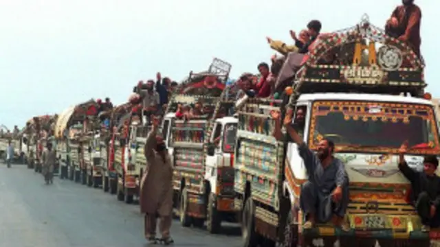 نزدیک به دو میلیون و ۹۰۰ هزار آواره افغان در بیرون از کشور به سر می‌برند