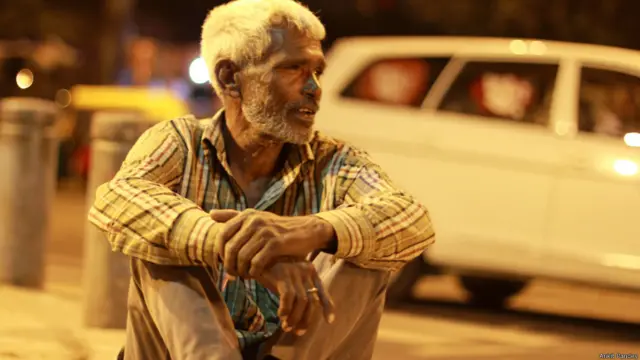 दिल्ली, रात, सड़क, मज़दूर, बेघर