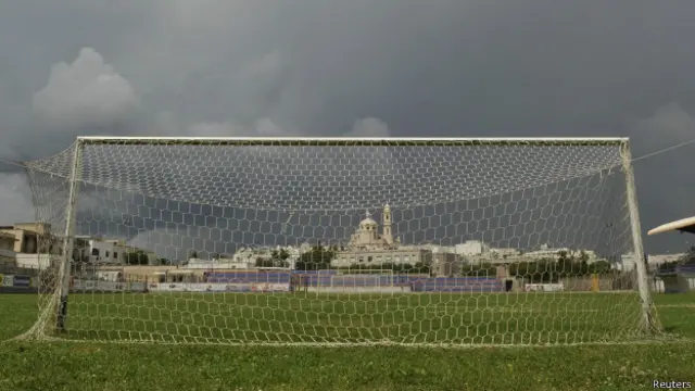 फ़ुटबॉल नेट