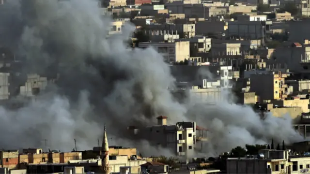 کوبانی از یک ماه پیش محل شدیدترین درگیری‌ها میان نیروهای کرد و داعش است