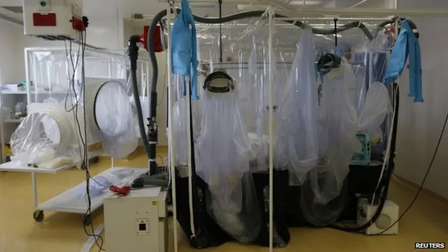 Инфекционная палата в Royal Free Hospital