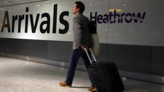 بیماریابی ابولا در فرودگاه هیترو و گتویک لندن انجام خواهد شد