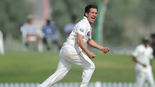 صوابی میں پیدا ہونے والے اٹھائیس سالہ یاسر شاہ فرسٹ کلاس کرکٹ میں دو سو ستر وکٹیں حاصل کرچکے ہیں