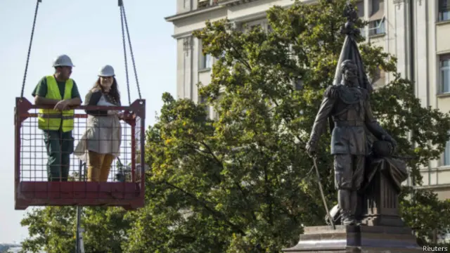 Памятник Николаю II