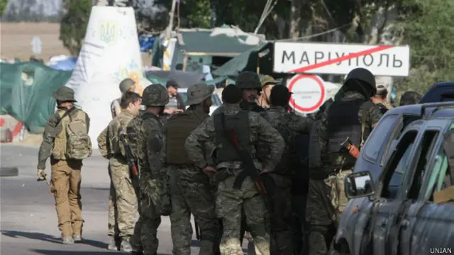 Блокпост на виїзді з Маріуполя