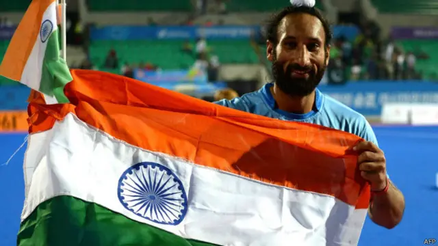 सरदार सिंह, हाकी, भारत, एशियाई खेलों में स्वर्ण पदक विजेता टीम के कप्तान