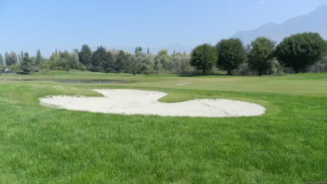 कश्मीर, श्रीनगर, गोल्फ़ मैदान,