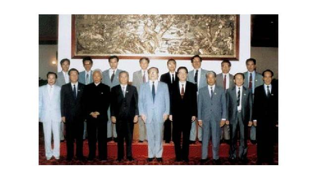 Cuộc họp bí mật Thành Đô tháng 9/1990 làm VN đổi hướng