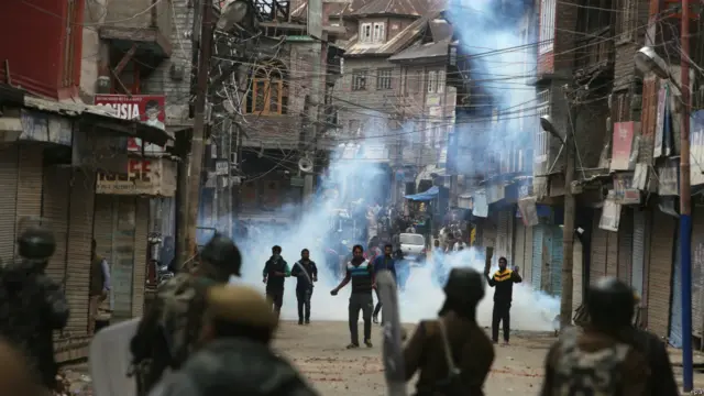 سری نگر میں گزشتہ دنوں آنے والے سیلاب کو نصف صدی میں آنے والا بدترین سیلاب قرار دیا گیا۔