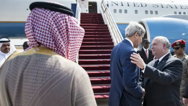 امریکہ کے ساتھ بھی اس کے تعلقات حال میں مشکلات کا شکار ہو گئے تھے