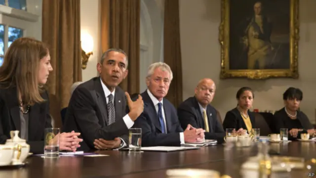 奥巴马召集白宫高级官员和内阁成员开会，应对埃博拉疫情