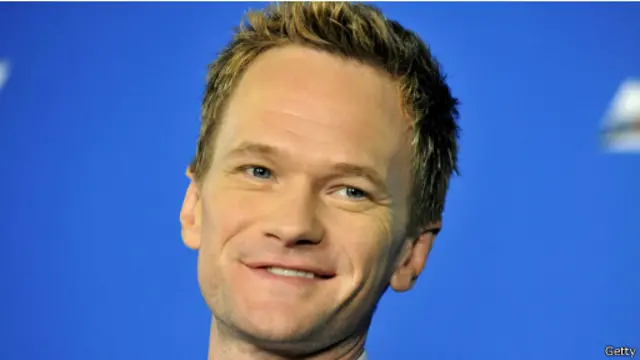 Neil Patrick Harris juga sempat menjadi pembawa acara Tony Awards dan Emmy Awards.