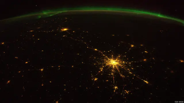 O geofísico alemão Alexander Gerst mantém uma coleção impressionante de fotos da Terra tiradas a partir do espaço (NASA/ESA)