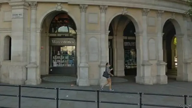 Toko buku Waterstones