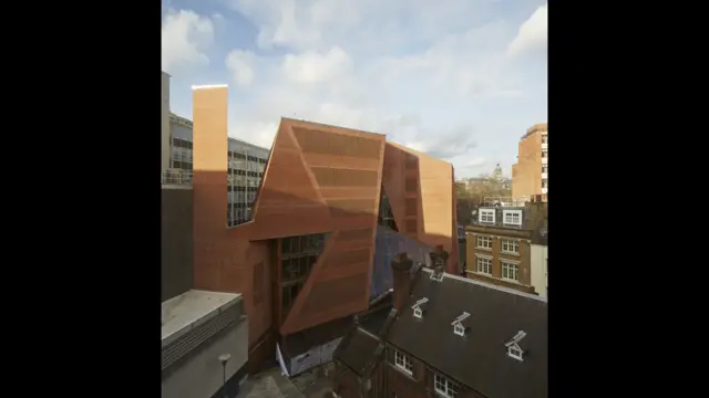 LSE Student Centre. Foto: Dennis Gilbert.