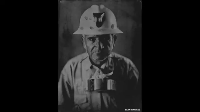 Minero en la mina Sotrami. Foto: Sean Hawkey