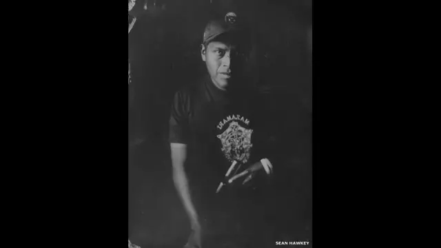 Un policía de Santa Filomena. Foto: Sean Hawkey