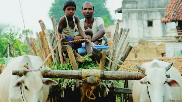 मतदान के दिन पाथरी गांव को खाली कराया गया