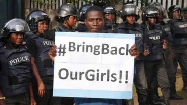 (زموږ نجونې بېرته راولئ) کمپاین غړو ویلي موږ دغه خبر له ډېرو هیلو سره څارو.
