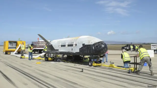 वापस लौटा अमरीकी अंतरिक्षयान