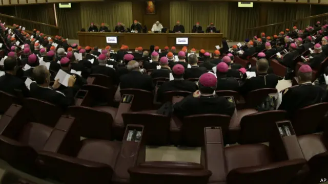 البابا فرانسيس دعا إلى عدم التقيد بحرفية النصوص.