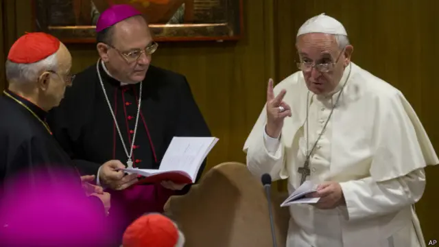 कैथोलिक धर्मसभा, वेटिकन में पोप फ्रांसिस