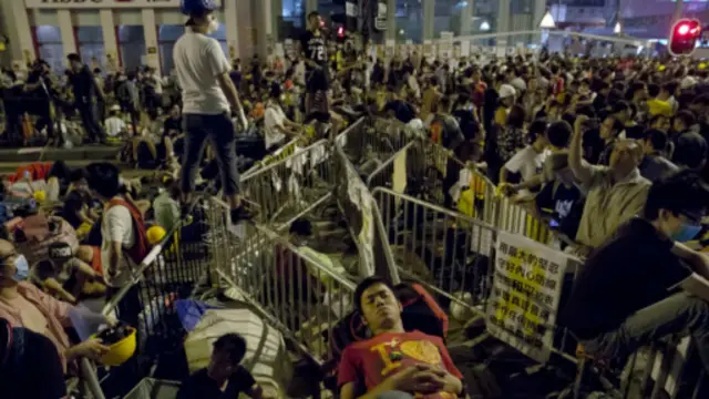香港法院認為堵塞道路對公眾造成滋擾