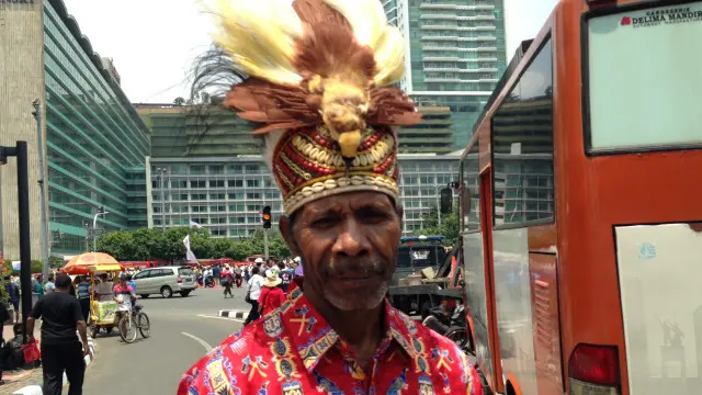 Papua Barat merupakan rumah bagi 245 suku adat yang memiliki budaya dan bahasa serta budaya sendiri. 