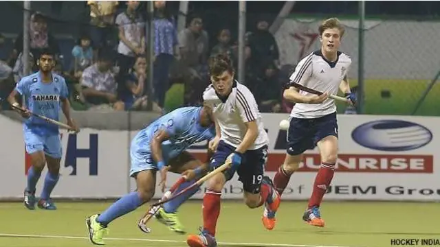 فائنل میں بھارت نے انگلینڈ کو ایک کے مقابلے دو گول سے ہرایا