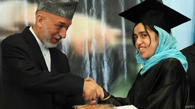 رئیس‌جمهوری سابق افغانستان در جشن فارغ‌التحصیلی دانشجویان دانشگاه کابل