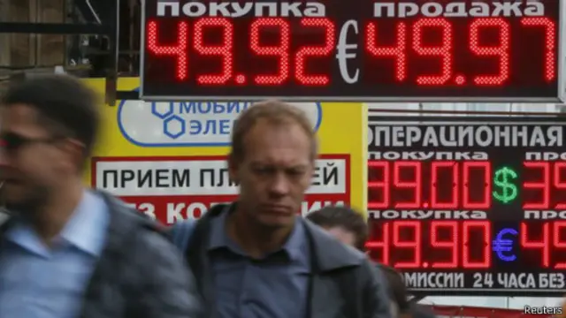 تراجع قياسي للروبل