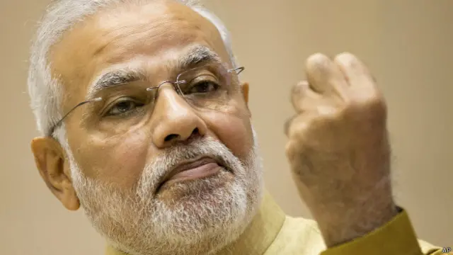 नरेंद्र मोदी