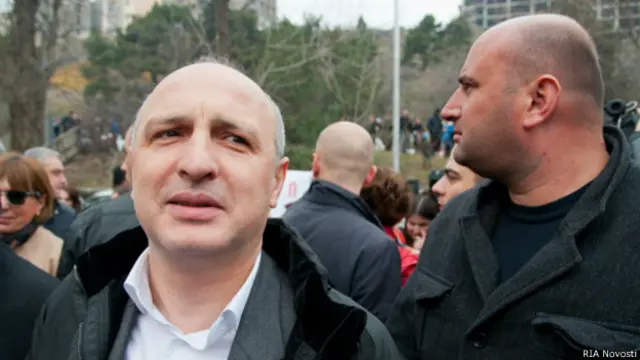 Вано Мерабишвили (слева)